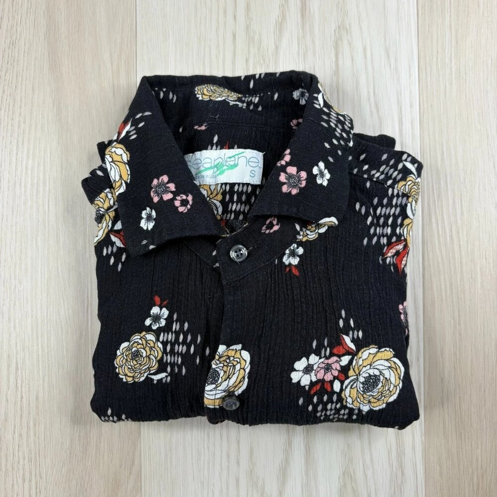 Seaplane Mens Black Floral Hawaiian Short Sleeve Comfy Button Up Shirt Size S